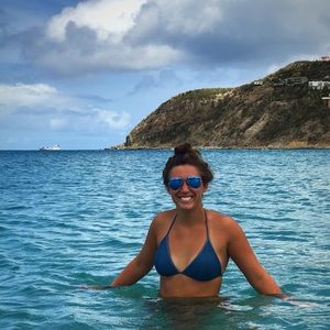 Meet your Posher, Caylee